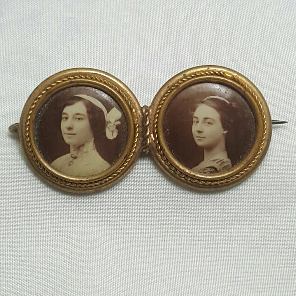Rare Antique Victorian Photo Portrait Brooch